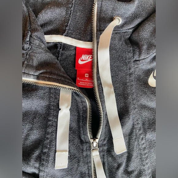 Size Medium (M) Athleisure/Workout Wear Bundle - Picture 3 of 9